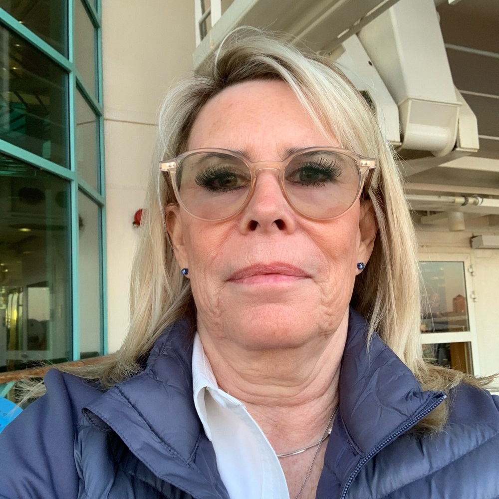 Meet your Posher, Anne